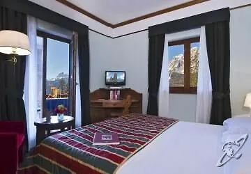 Готель Boutique Blu Кортіна-д'Ампеццо